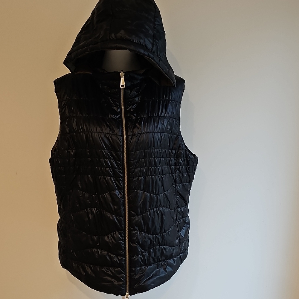 Renuar Quilted Vest in Black